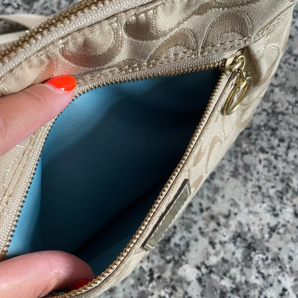 Coach Purse - Picture 1 of 3